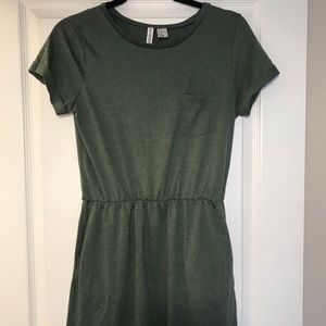 H&M divided basic green dress size Medium